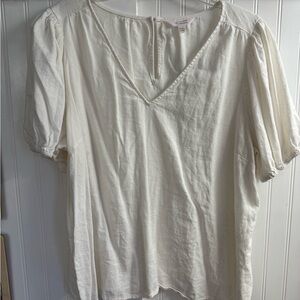 Women's White V-Neck Puff Sleeve Top